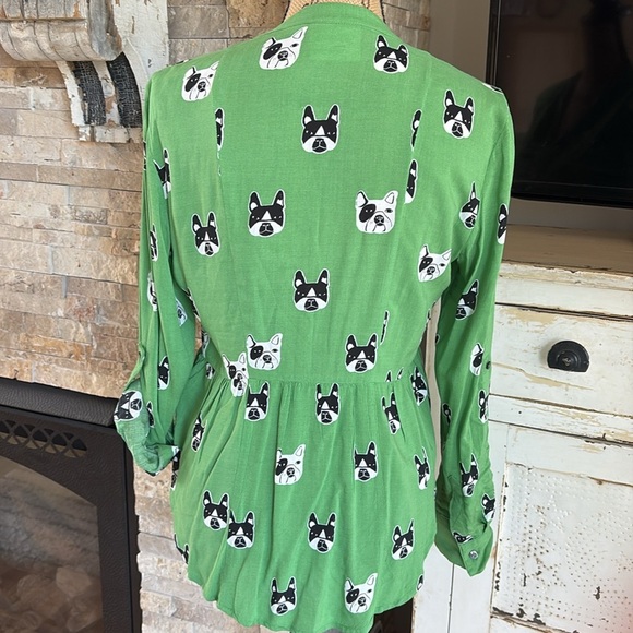 Maeve Anthropologie green composed pin-tuck button down Frenchie Bulldog shirt - Picture 10 of 16